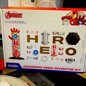 Avengers Hero Inventor Kit